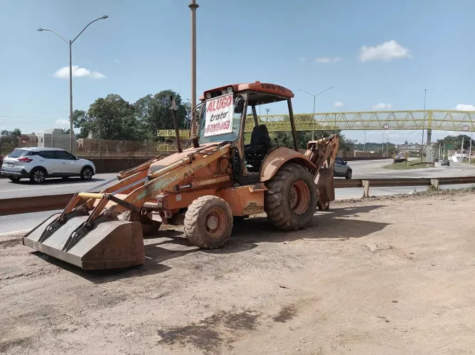 Vendo retroescavadeira e camiao, pego carro como parte de pagamento