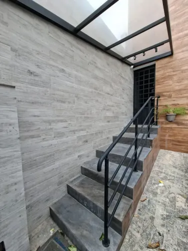 Sala comercial para locação próximo ao centro do Itaim Paulista em Vila Silva Teles - São 