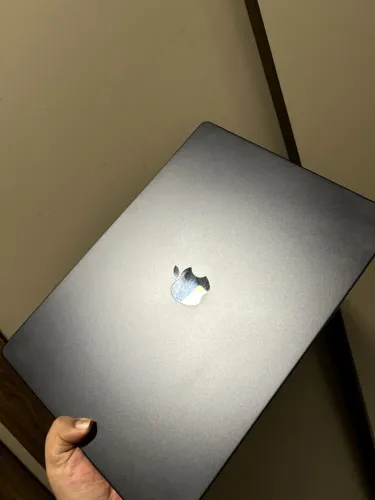 Apple MacBook Pro 16 polegadas - Chip Apple M5 Pro (CPU 18 núcleos / GPU 20 núcle