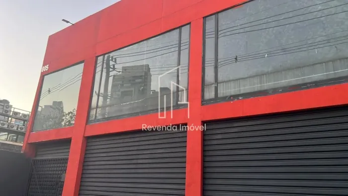 Galpão Comercial para Locação na Vila Olímpia - São Paulo/SP: 2 Salas, 3 Banheiros, 4 Vaga
