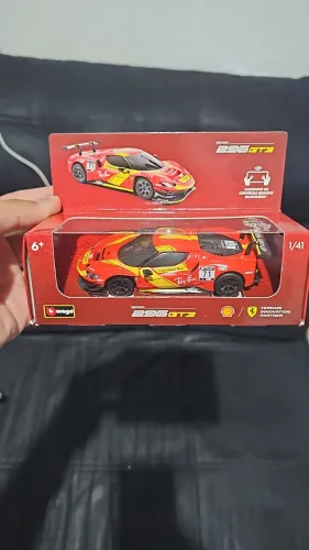 Ferrari de controle ela é controlada pelo celular 