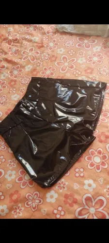 Shorts vinil novo, comprei e não me serviu.