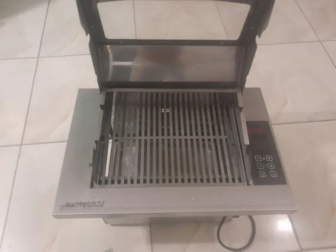 Churrasqueira elétrica toda boa saro