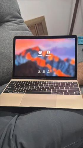 Mac Book