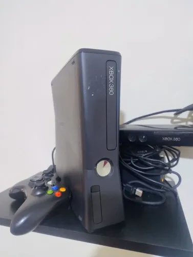 Xbox 360 com jogos e emulador