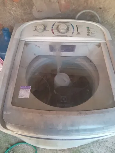 Maquina de lavar com defeitos