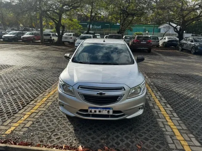 Chevrolet Onix Hatch LT 1.0 8V Flex Power Mec. 4P 2014
