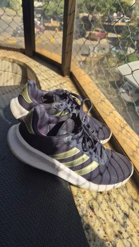 Tênis adidas n.35