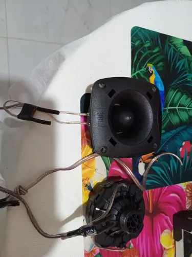 Box tweeter e corneta JBL , faço troca celular.