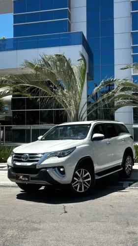 Toyota Hilux SW4 SRX 4X4 2.8 TDI 16V Dies. Aut. 2020