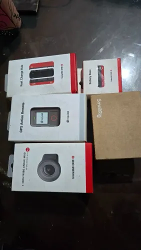 Insta360 One R RS acessórios lente leica cage bateria hub controle remoto gps gopro