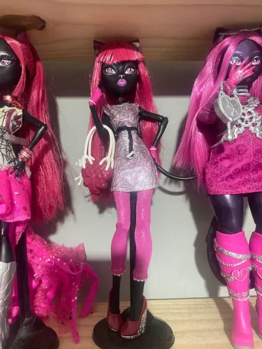 RESERVADA monster high boneca catty noir new scaremester