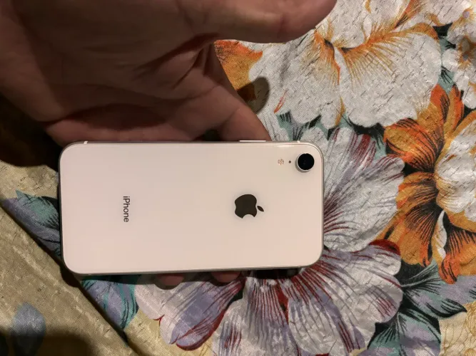 iPhone XR