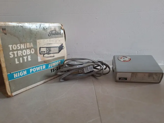 Strobo Flash Toshiba High Power Junior TS26 ? Vintage