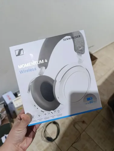 Headfone Momentum 4