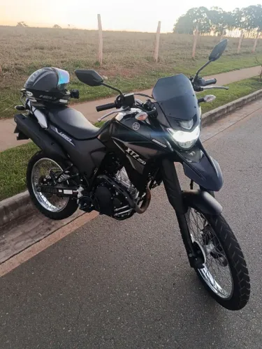 Yamaha lander 2022 Ac/troca