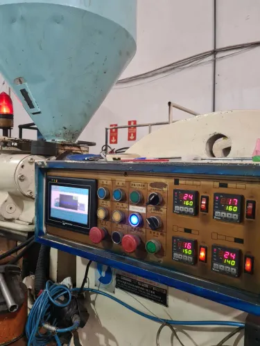 máquina injetora rotativa 24 estações 