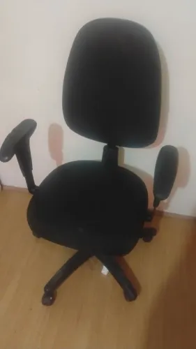 Cadeira escritório confortável