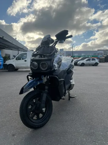 MOTO ELÉTRICA TANQUE