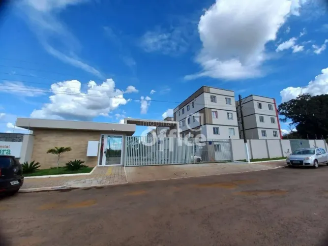 Apartamento com 2 dormitórios para alugar, 55 m² por R$ 1.250,01/mês - Chácaras Americanas
