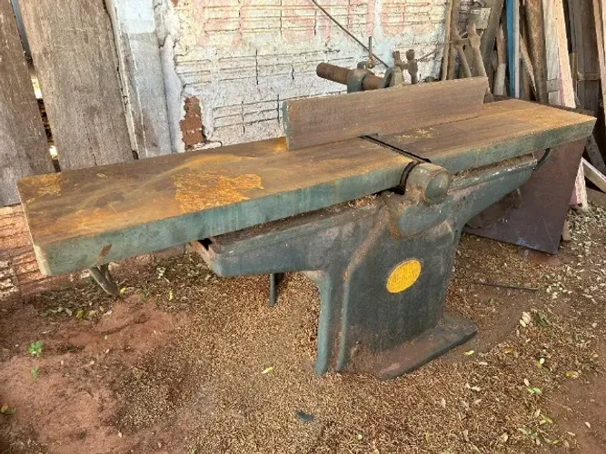 Plaina Desempenadeira de Madeira 40cm - Ferro Fundido com Motor Trifásico