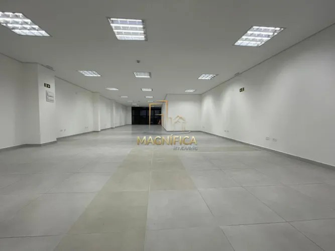 Sala Comercial - São Lorenço.Que tal montar sua empresa em um magnífico imóvel localizado