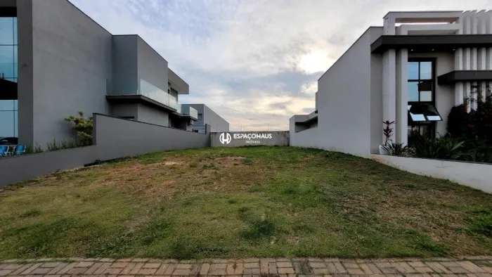Terreno a venda em Indaiatuba no Condomínio Dona Maria José