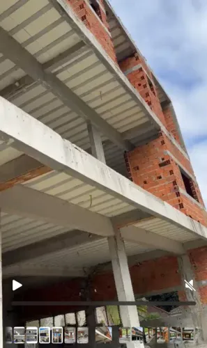 Casa em condomínio em construção alto padrão Alpes de caieiras 600 m2 terreno 1750 m2