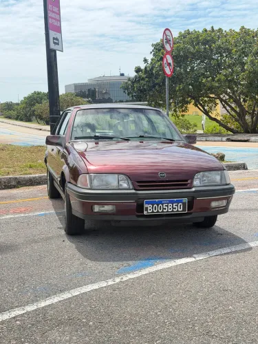 Chevrolet Monza GLS/ Hi-tech 2.0 EFI 2P E 4P 1994