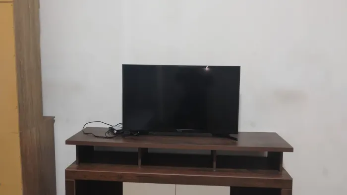 TV Samsung UN32J4000 - TV LED básica de 32 polegadas