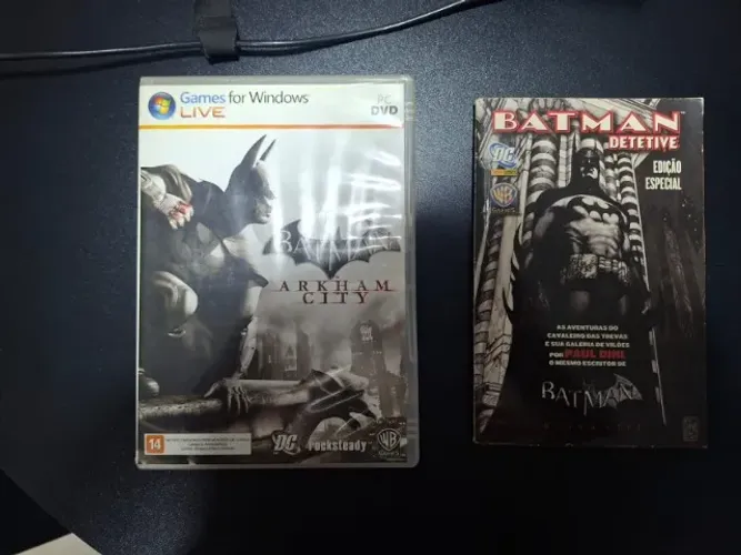 Batman: Arkham City - PC (Edição Física com HQ Exclusiva)