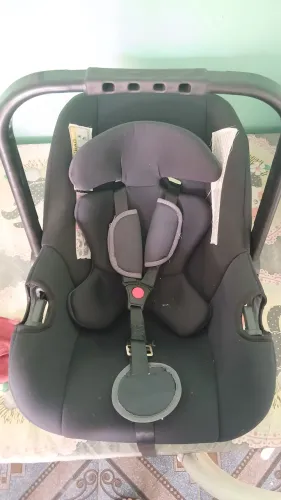 Bebê conforto, semi novo,
