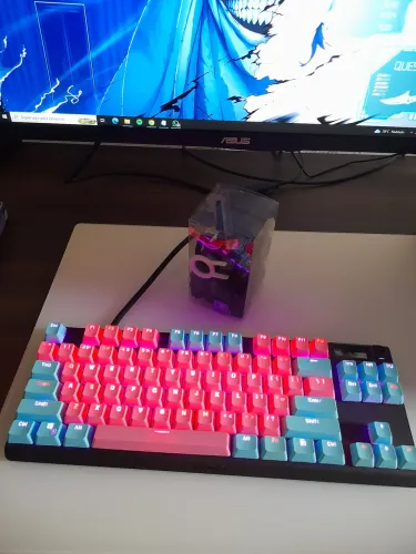 Apex pro tkl + key caps miami 