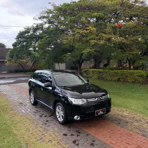 Mitsubishi Outlander 2.0 16V 160cv Aut. 2014