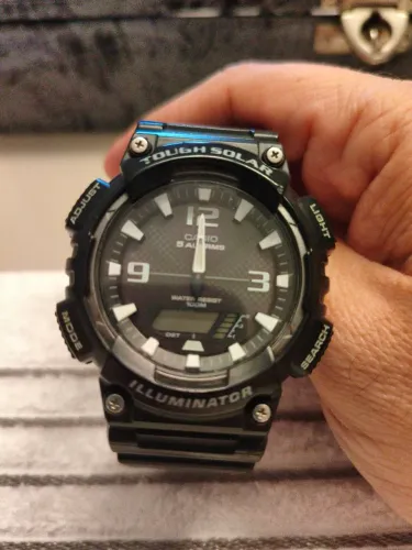Relógio Casio Tough Solar AQ-S810W analógico digital