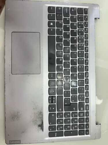 TECLADO USADO COM DEFEITO LENOVO