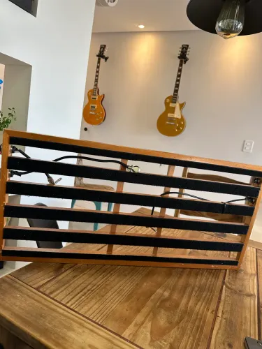 Pedal board artesanal 75x35 (BAIXOU!!!!)