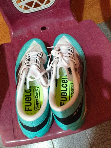 Tênis New balance elite