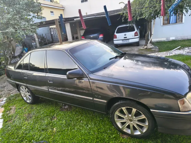Chevrolet Omega GLS 2.2 / 2.0 (álcool) 1993