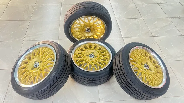 Rodas aro 16 com pneus zeros Yokohama