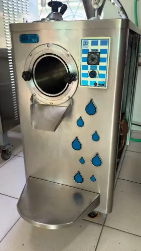 Máquina produtora de sorvete e açai phb 100/120 bertollo 