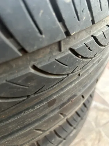 Pneus 255/50 R20