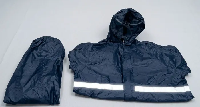 CALÇA E CASACO NUNCA USADO (NOVO) COM FAIXA REFLETIVA PARA ENTREGADOR (A)