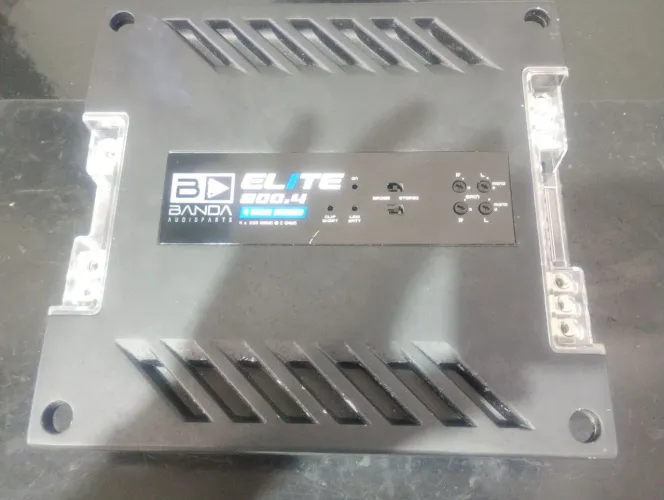 Amplificador banda 8.4d