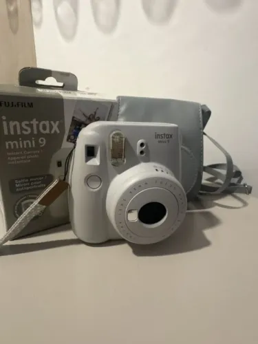 câmera fujifilm instax mini 9 branco gelo
