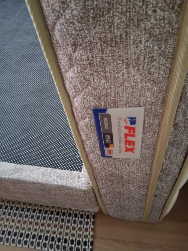 Cama de viúva box + colchão 