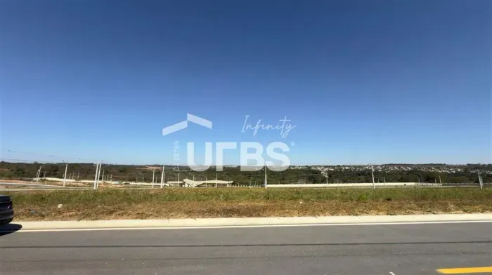 Oportunidade Terreno no Vinhas Flamboyant com 250 metros.
