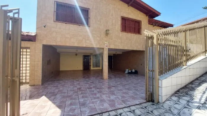 Linda casa em Serra Negra