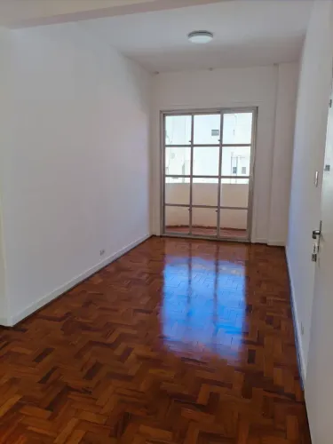 Imóvel para aluguel tem 70 metros quadrados com 2 quartos na Liberdade - SP
