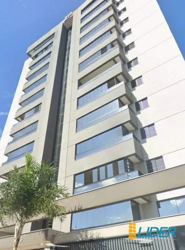 Apartamento à venda, 3 quartos, 3 suítes, 2 vagas, Santa Mônica - Uberlândia/MG
